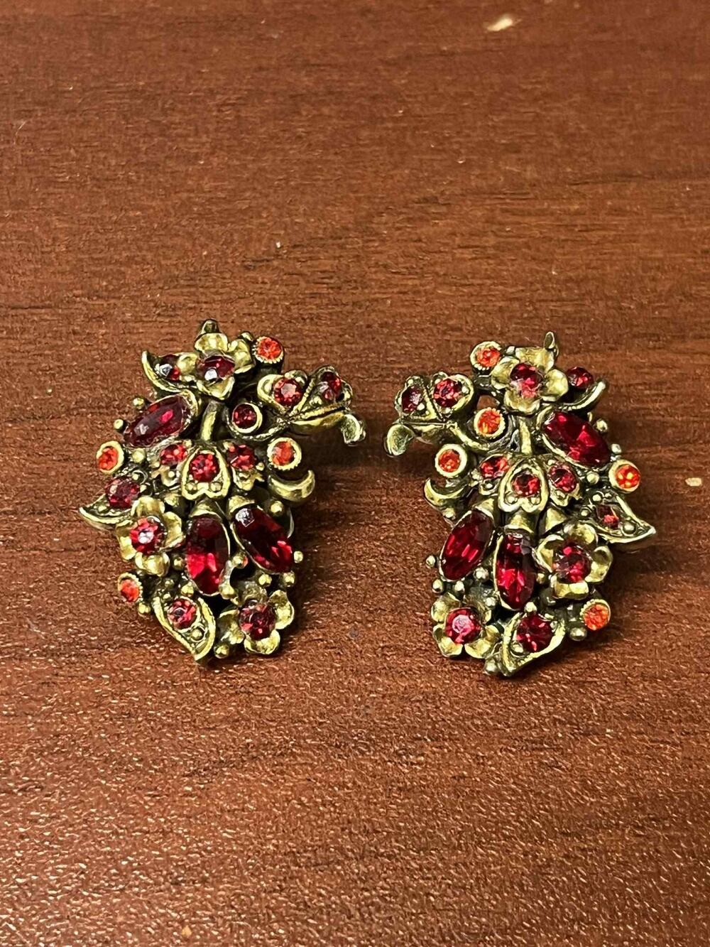 Hollycraft clip on earrings Ruby Red Cluster
